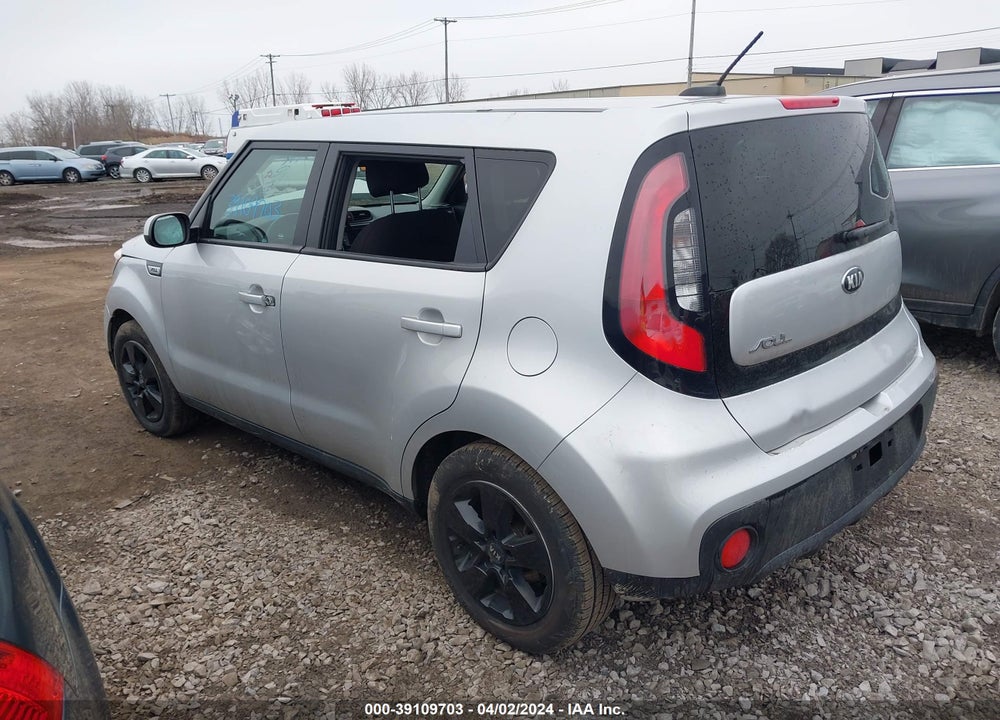 2018 KIA SOUL VIN: KNDJN2A28J7572864