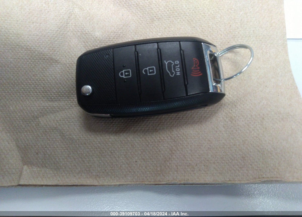 2018 KIA SOUL VIN: KNDJN2A28J7572864