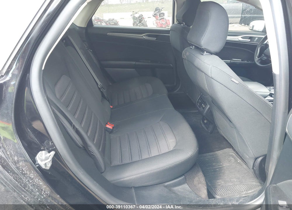 2020 FORD FUSION SE VIN: 3FA6P0T92LR190328