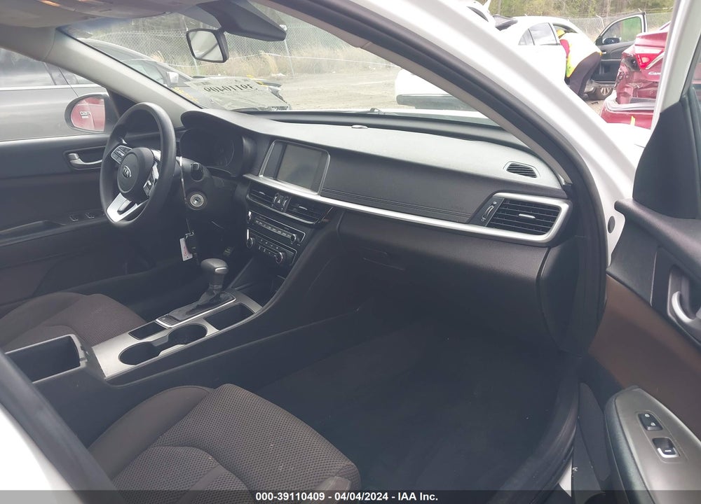 2019 KIA OPTIMA LX VIN: 5XXGT4L34KG287363