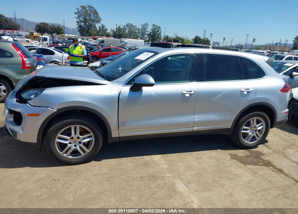 2016 PORSCHE CAYENNE VIN: WP1AA2A26GKA13183