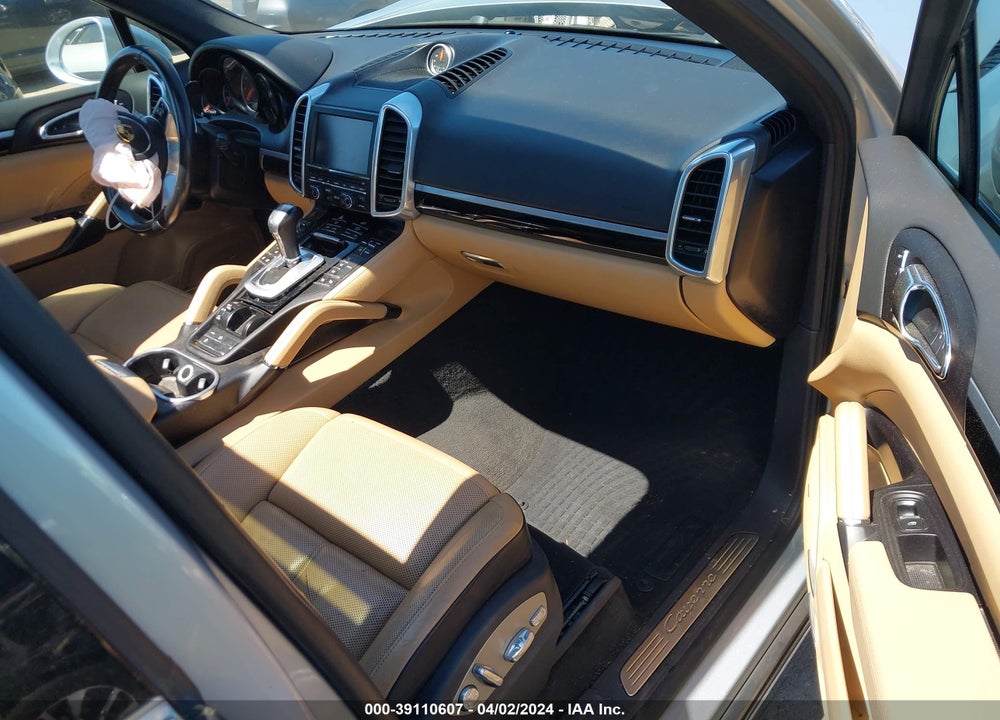 2016 PORSCHE CAYENNE VIN: WP1AA2A26GKA13183