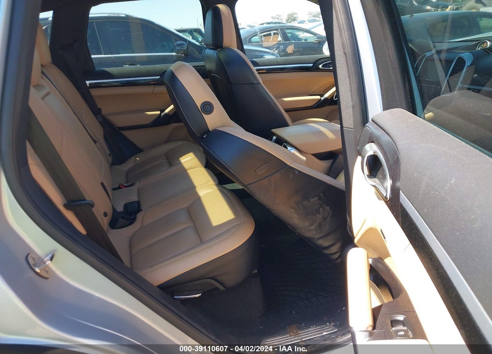 2016 PORSCHE CAYENNE VIN: WP1AA2A26GKA13183