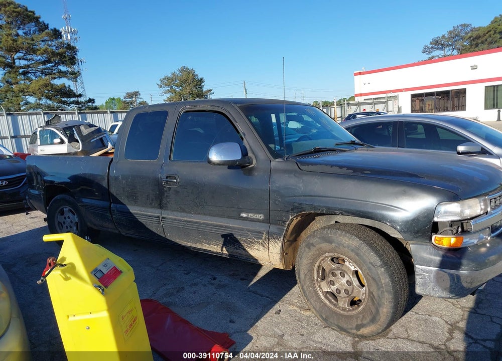 2002 CHEVROLET SILVERADO 1500 LS VIN: 2GCEC19T621274407