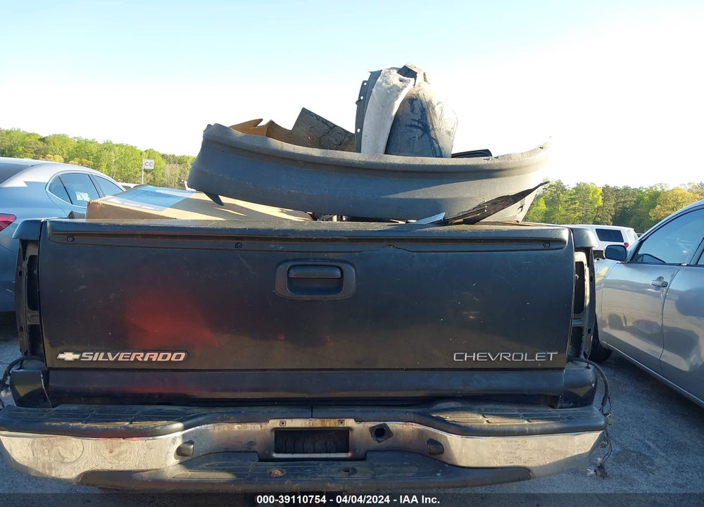 2002 CHEVROLET SILVERADO 1500 LS VIN: 2GCEC19T621274407