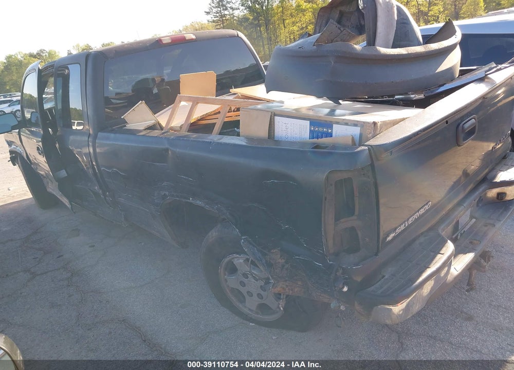 2002 CHEVROLET SILVERADO 1500 LS VIN: 2GCEC19T621274407