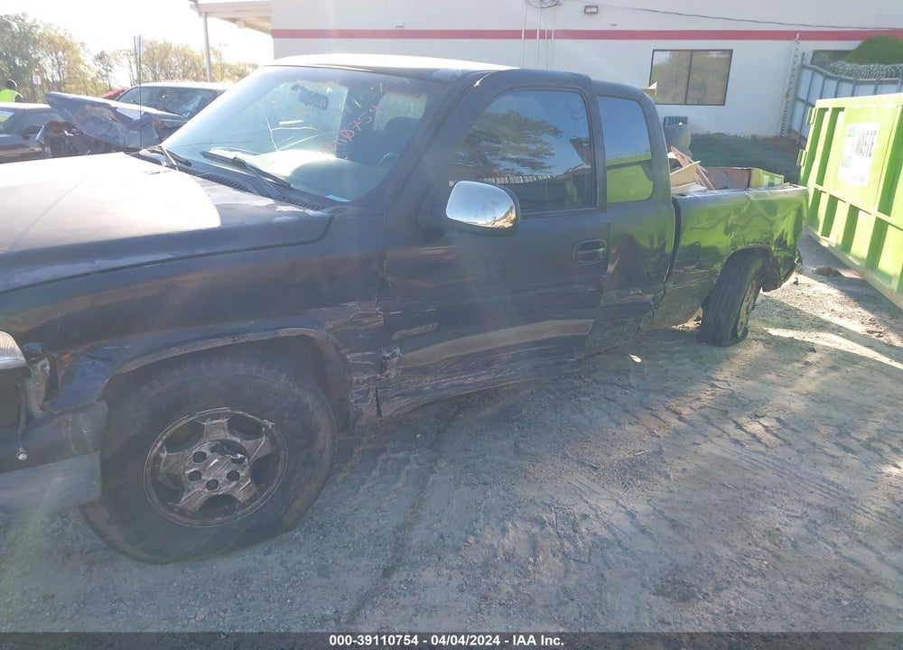 2002 CHEVROLET SILVERADO 1500 LS VIN: 2GCEC19T621274407