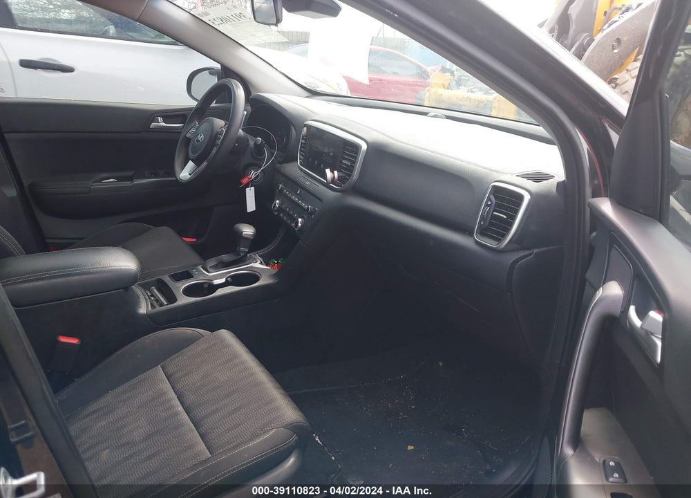 2020 KIA SPORTAGE LX VIN: KNDPM3AC1L7823626