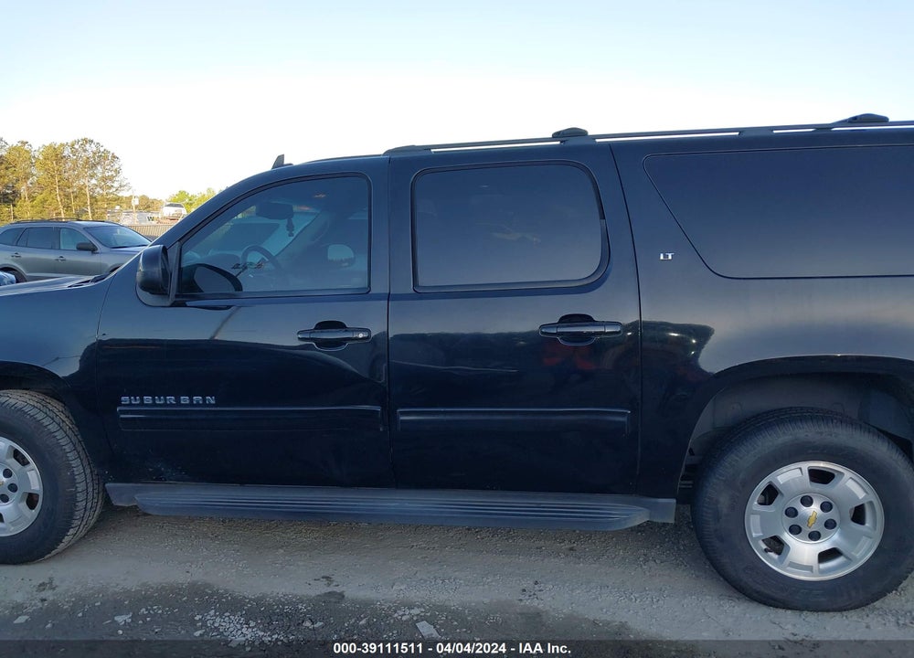 2014 CHEVROLET SUBURBAN 1500 LT VIN: 1GNSCJE00ER214382