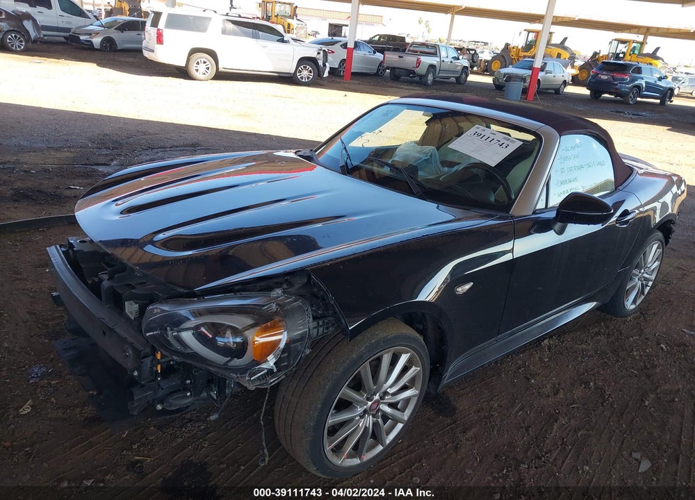 2018 FIAT 124 SPIDER LUSSO RED TOP EDITION VIN: JC1NFAEK5J0138457