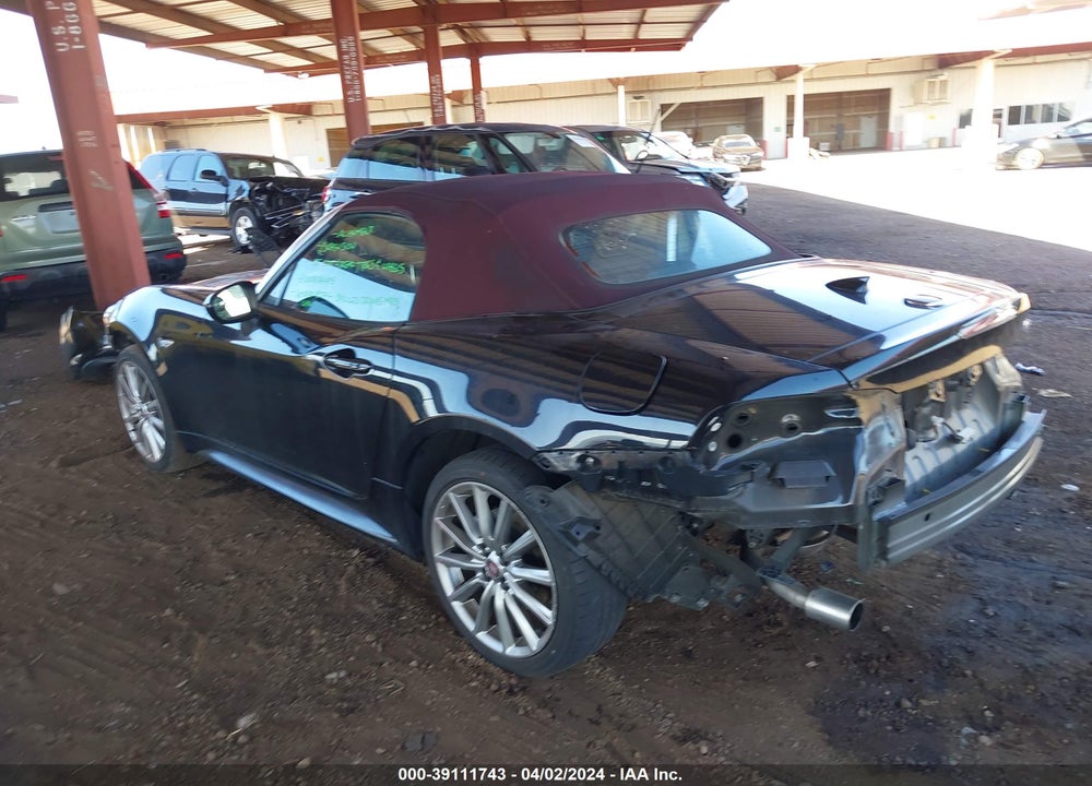 2018 FIAT 124 SPIDER LUSSO RED TOP EDITION VIN: JC1NFAEK5J0138457