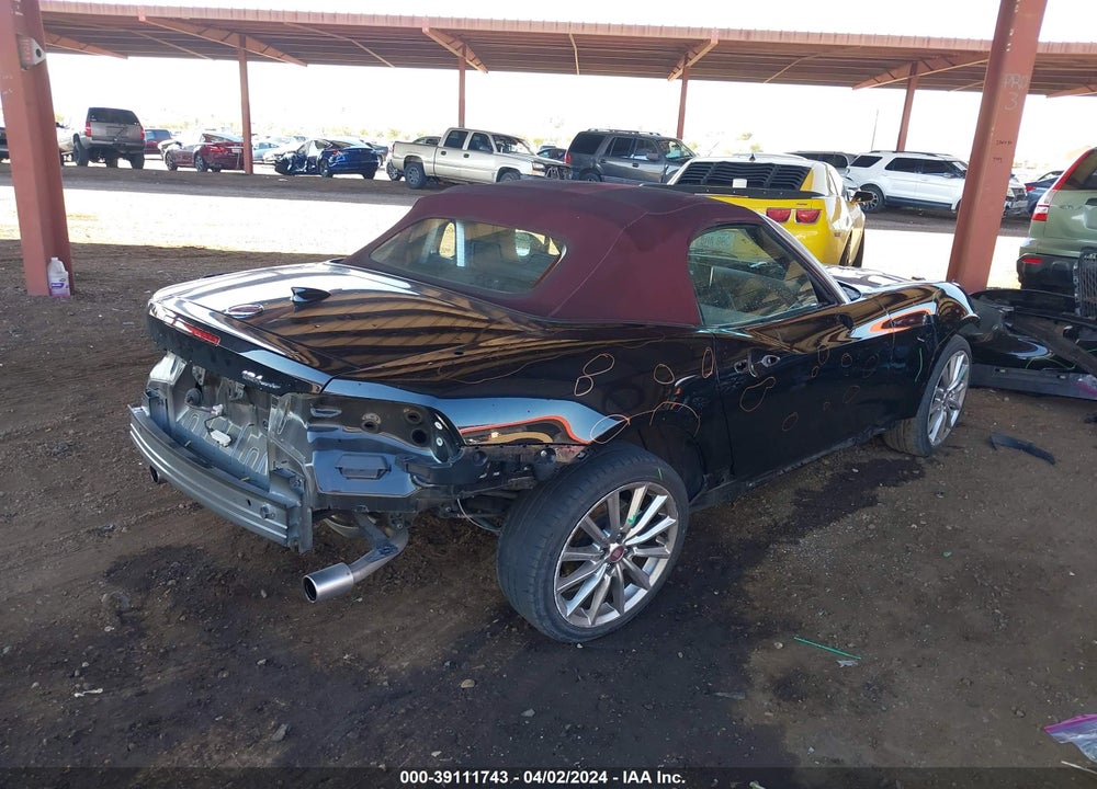 2018 FIAT 124 SPIDER LUSSO RED TOP EDITION VIN: JC1NFAEK5J0138457