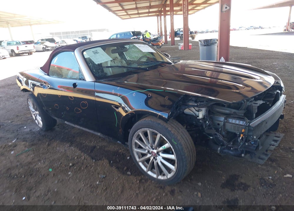 2018 FIAT 124 SPIDER LUSSO RED TOP EDITION VIN: JC1NFAEK5J0138457