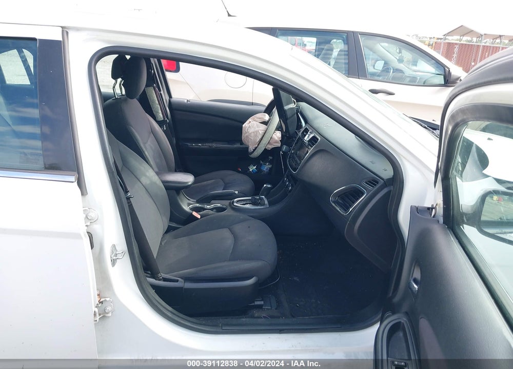 2014 CHRYSLER 200 TOURING VIN: 1C3CCBBB7EN158929