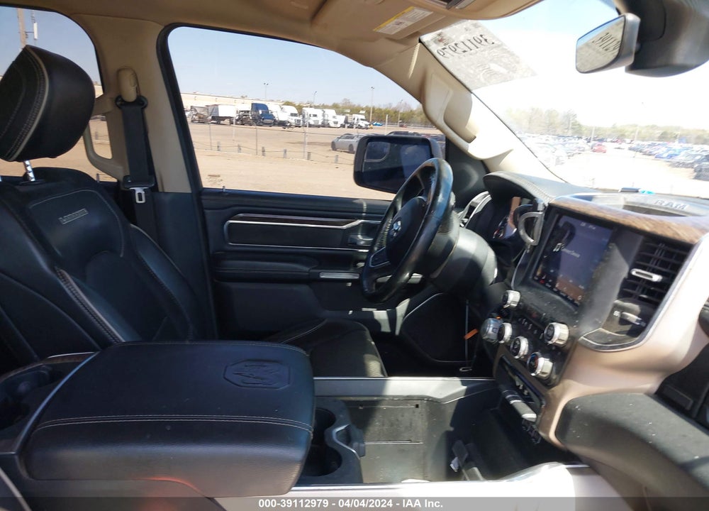 2019 RAM 1500 LAIE  4X4 5'7 BOX VIN: 1C6RRFJG4KN876532
