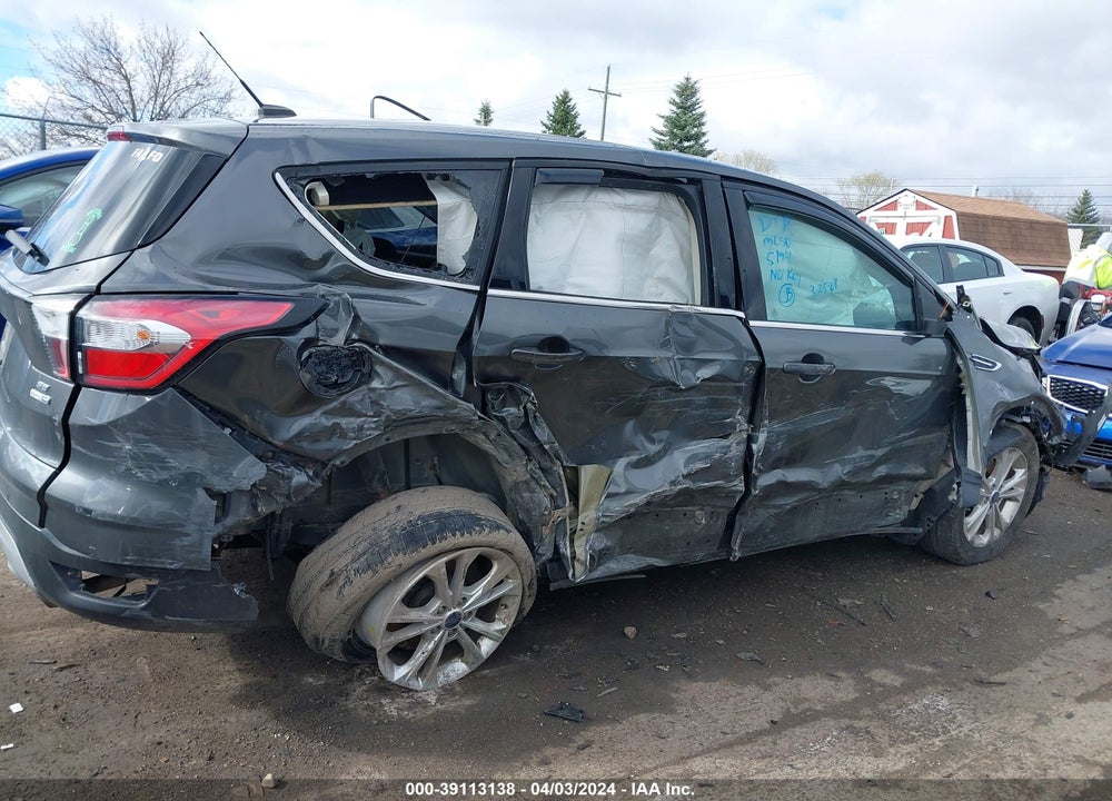 2017 FORD ESCAPE SE VIN: 1FMCU9G96HUD38898