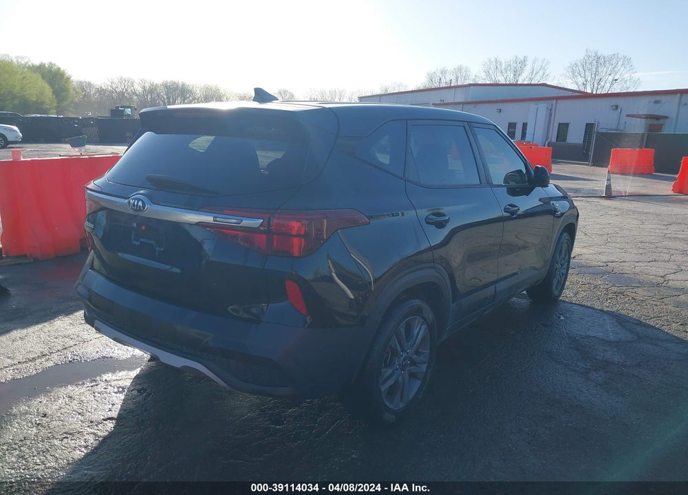 2021 KIA SELTOS LX VIN: KNDEPCAA0M7061467