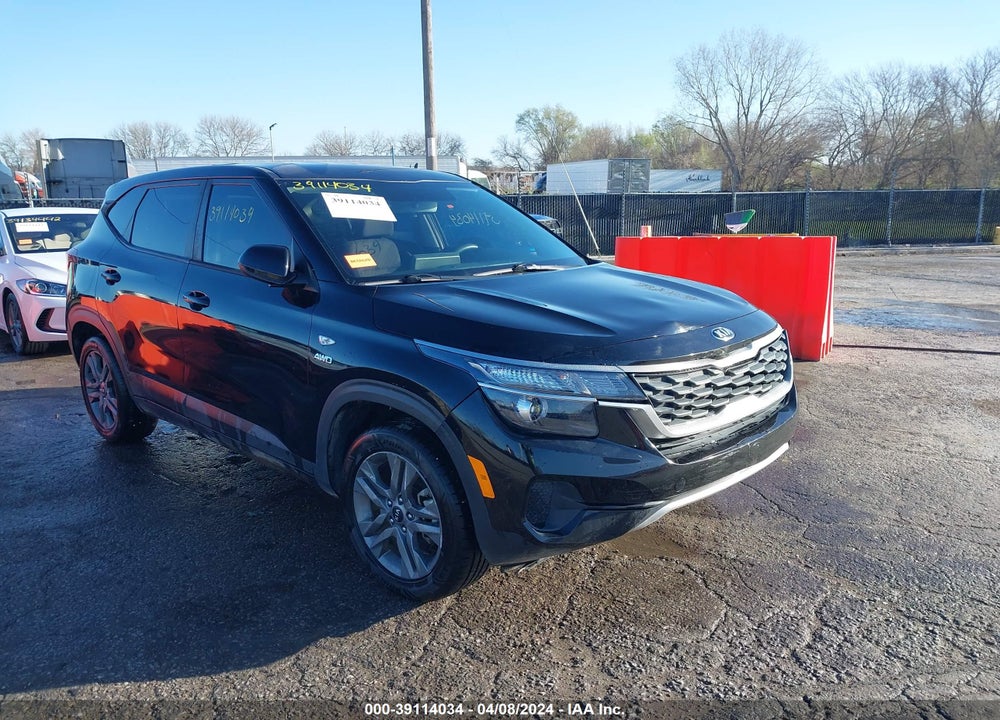 2021 KIA SELTOS LX VIN: KNDEPCAA0M7061467