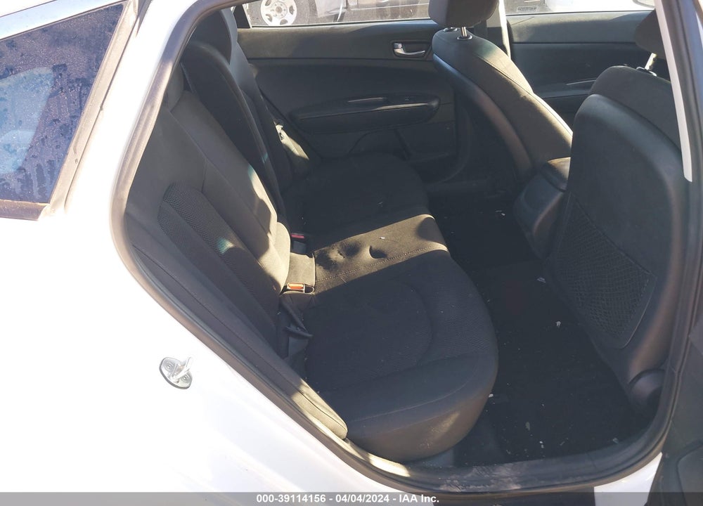 2019 KIA OPTIMA LX VIN: 5XXGT4L30KG374189