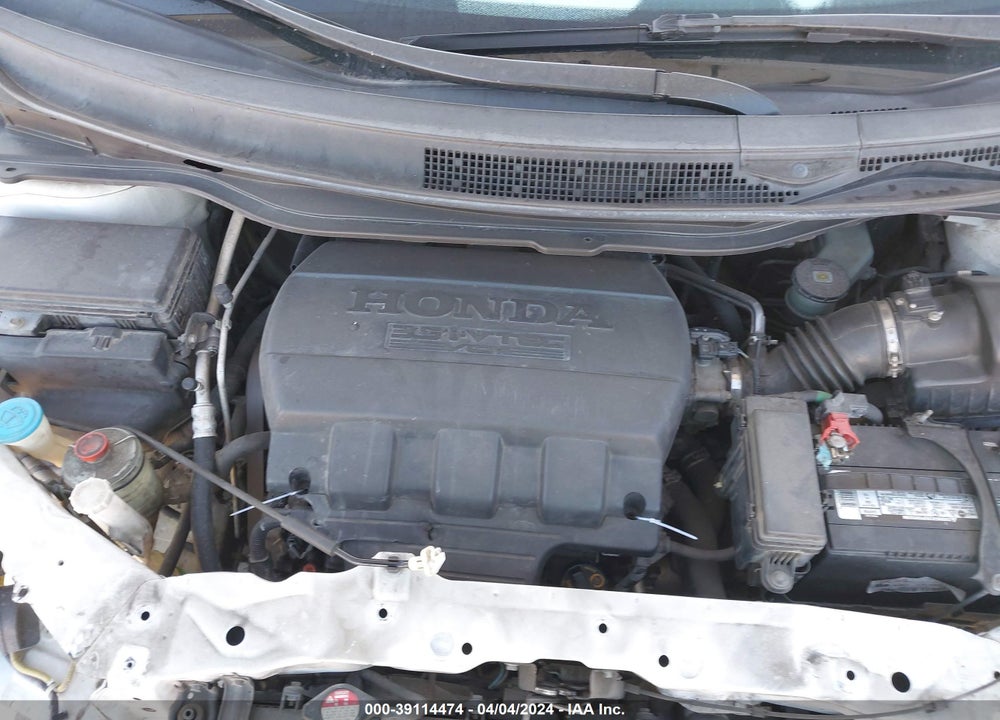 2011 HONDA ODYSSEY LX VIN: 5FNRL5H25BB099825