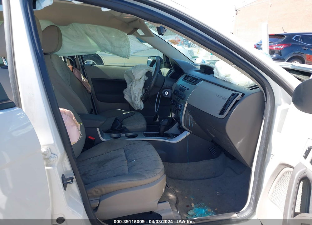 2010 FORD FOCUS SE VIN: 1FAHP3FN8AW290091