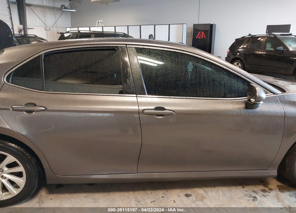 2022 TOYOTA CAMRY LE VIN: 4T1R11AK6NU617554