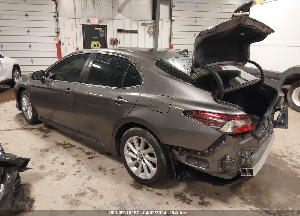 2022 TOYOTA CAMRY LE VIN: 4T1R11AK6NU617554