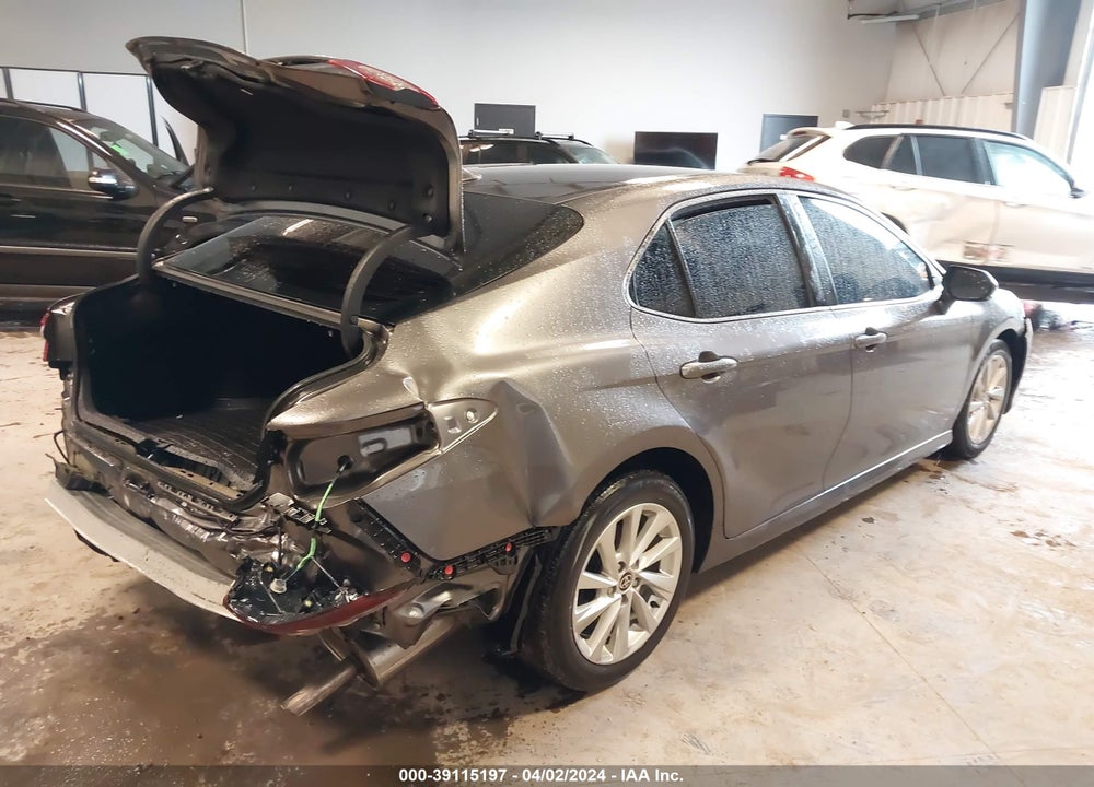 2022 TOYOTA CAMRY LE VIN: 4T1R11AK6NU617554