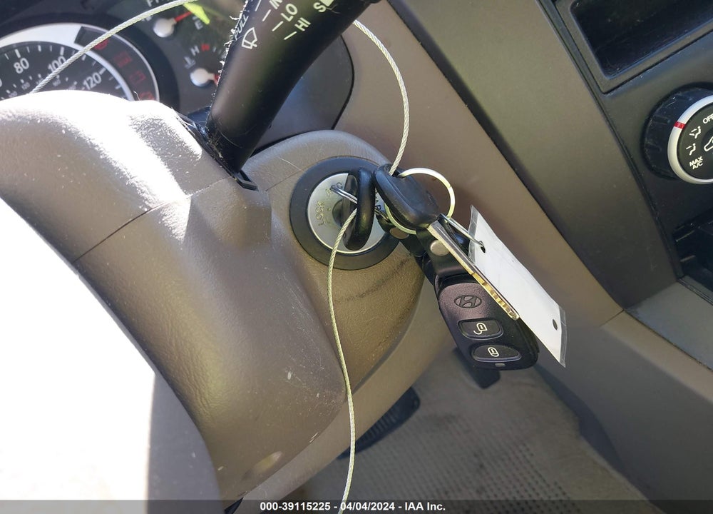 2007 HYUNDAI TUCSON GLS VIN: KM8JM12B97U496959