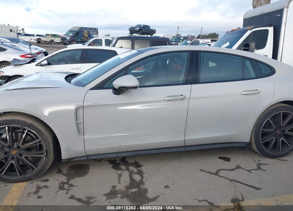 2018 PORSCHE PANAMERA 4 VIN: WP0AA2A71JL116610
