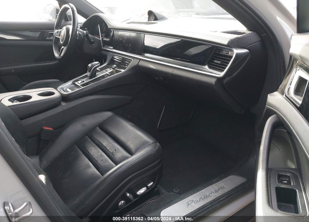 2018 PORSCHE PANAMERA 4 VIN: WP0AA2A71JL116610
