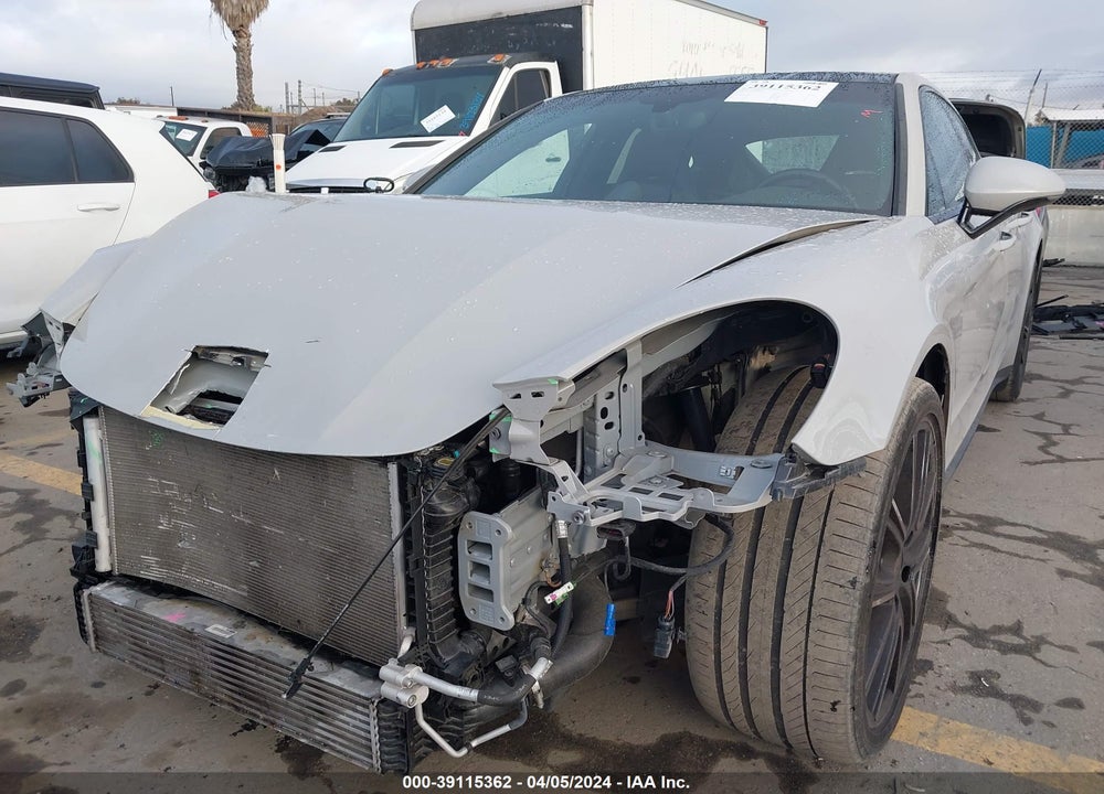 2018 PORSCHE PANAMERA 4 VIN: WP0AA2A71JL116610