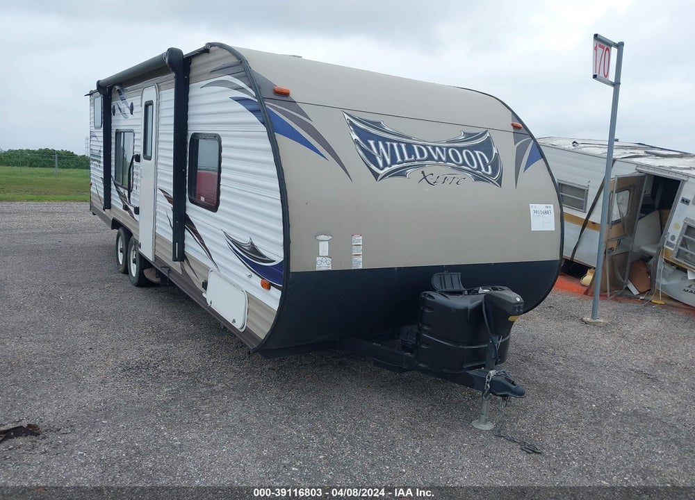 2016 WILDWOOD FOREST RIVER VIN: 4X4TWDB25G7350415