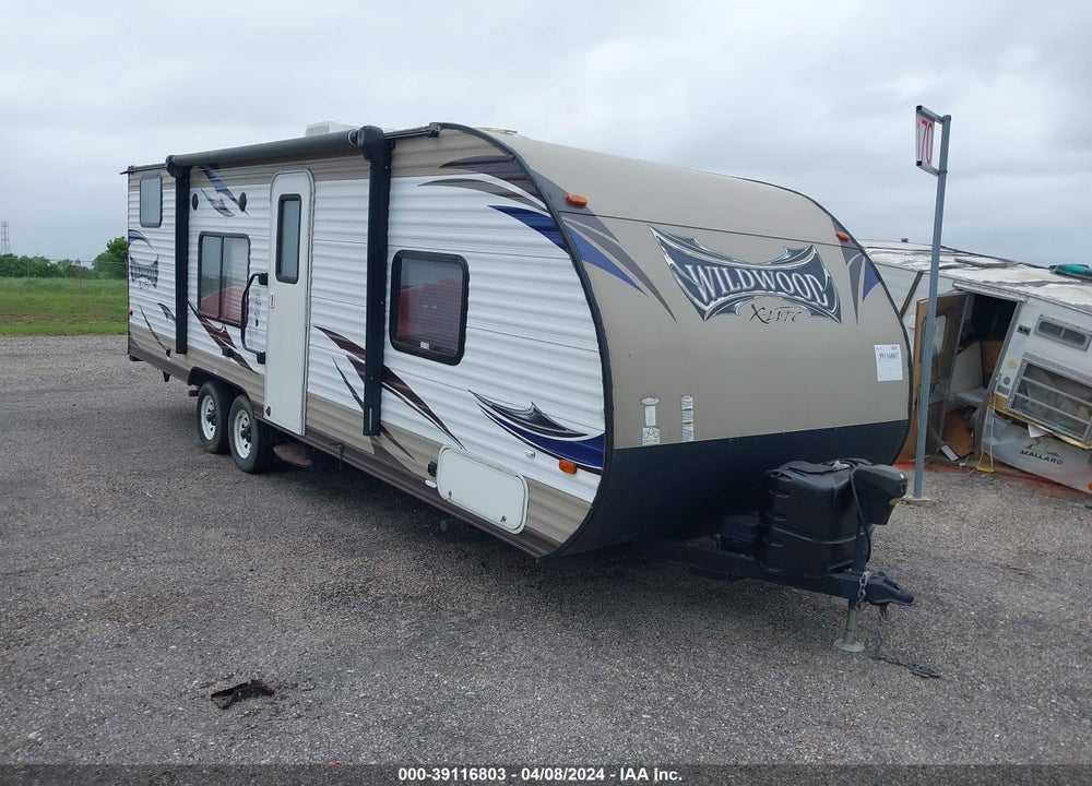 2016 WILDWOOD FOREST RIVER VIN: 4X4TWDB25G7350415