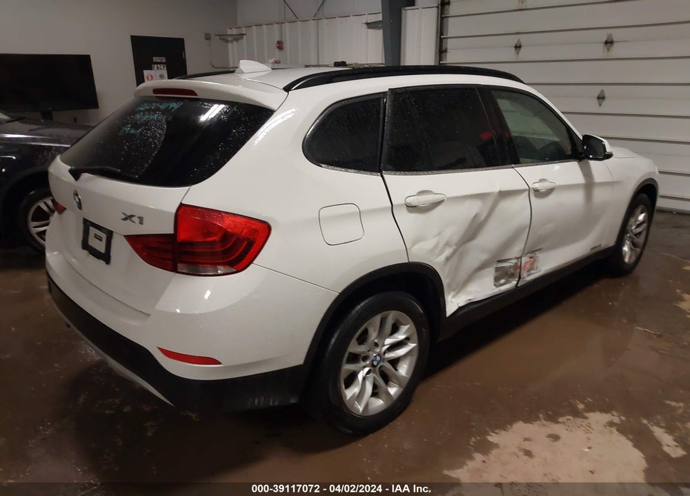 2015 BMW X1 XDRIVE28I VIN: WBAVL1C52FVY33138