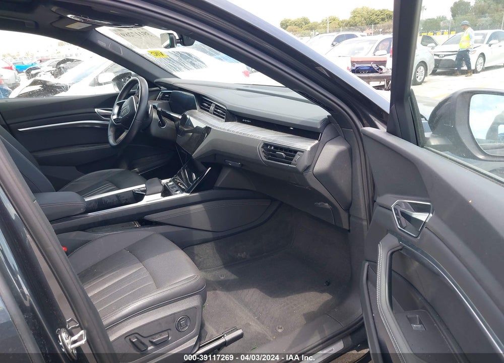 2022 AUDI E-TRON PREMIUM PLUS QUATTRO VIN: WA1LAAGE3NB010478