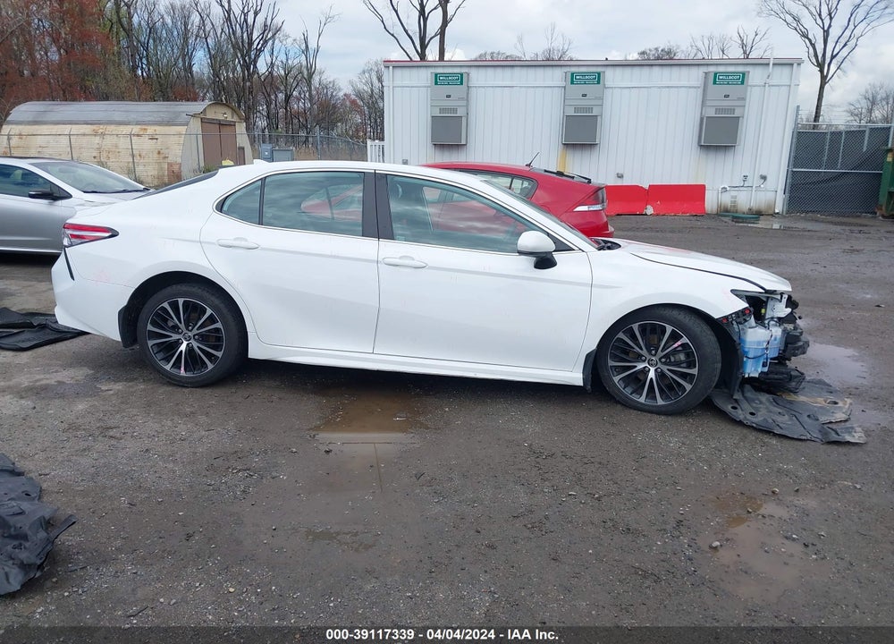 2020 TOYOTA CAMRY SE VIN: 4T1G11AK8LU958197