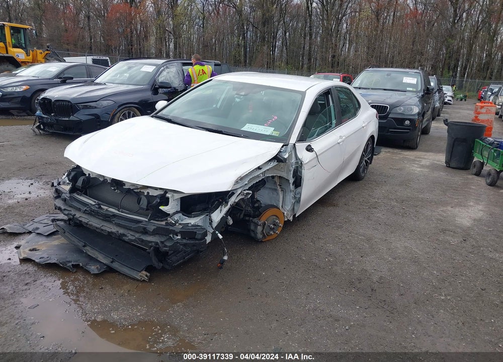 2020 TOYOTA CAMRY SE VIN: 4T1G11AK8LU958197