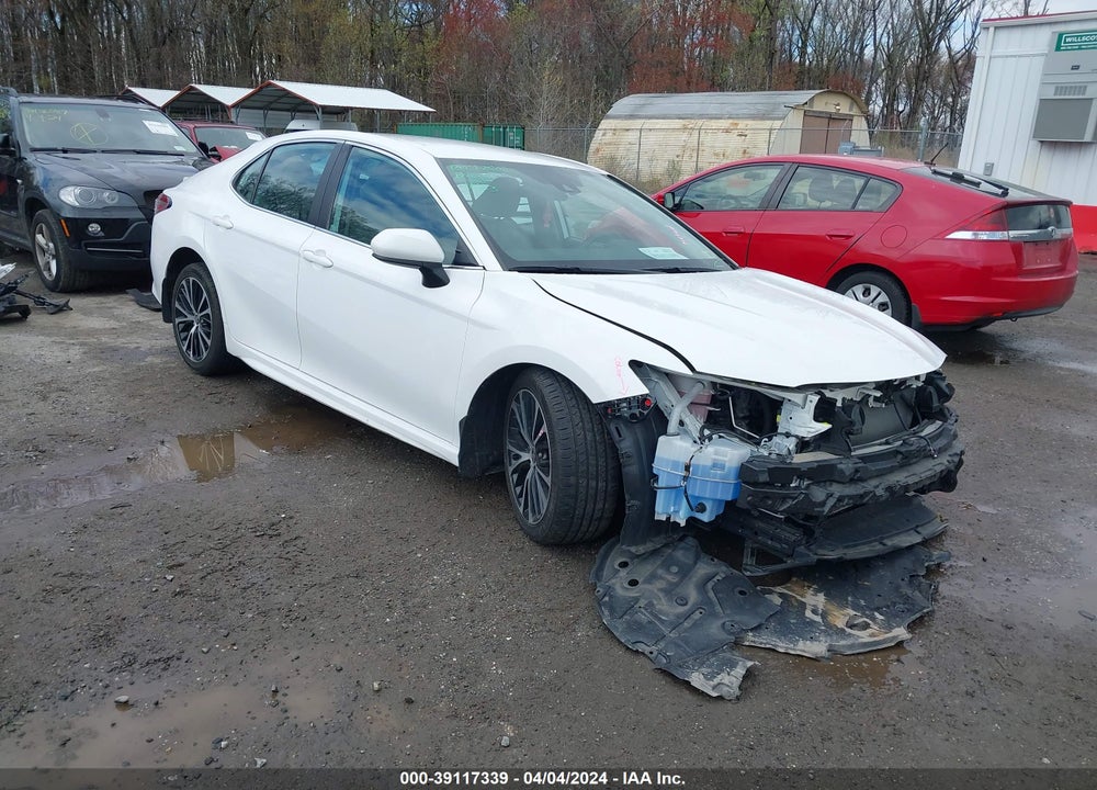 2020 TOYOTA CAMRY SE VIN: 4T1G11AK8LU958197