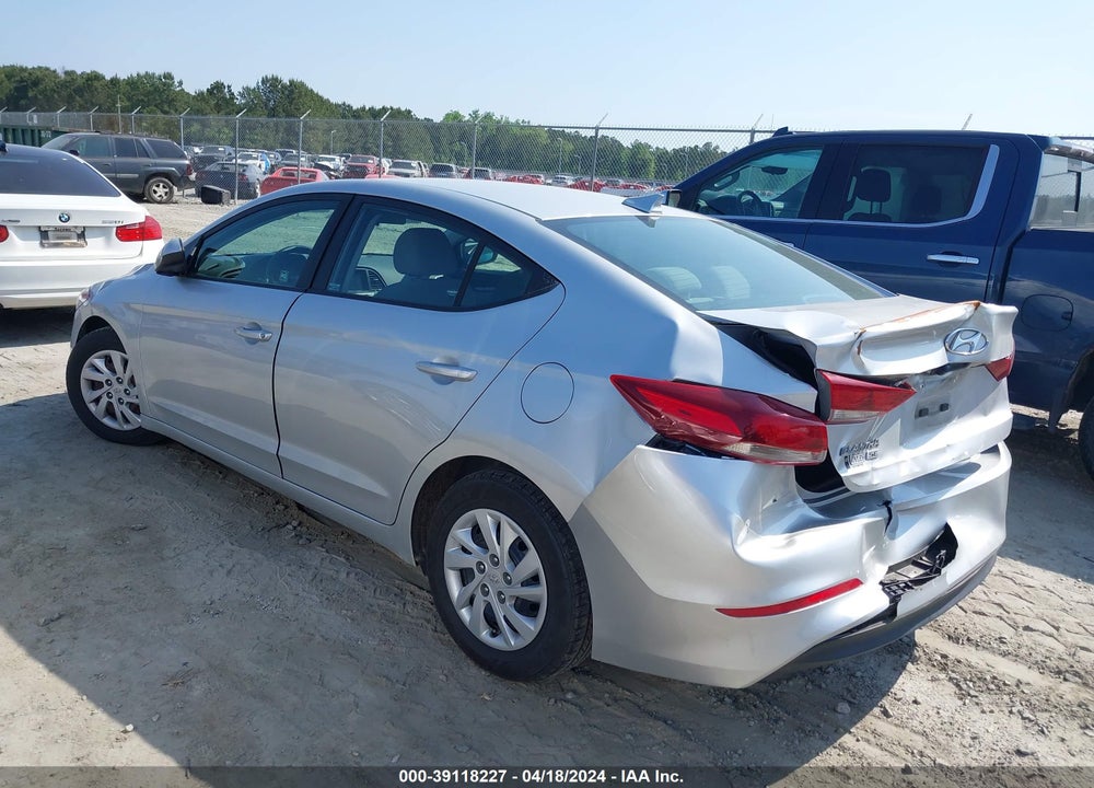2018 HYUNDAI ELANTRA SE VIN: 5NPD74LF2JH395470