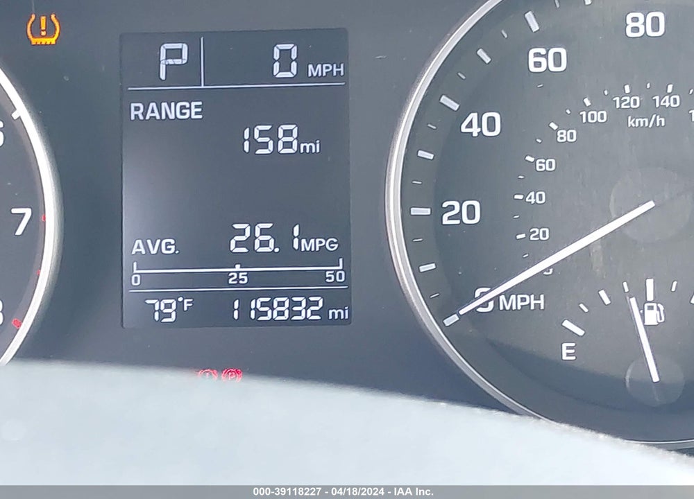 2018 HYUNDAI ELANTRA SE VIN: 5NPD74LF2JH395470