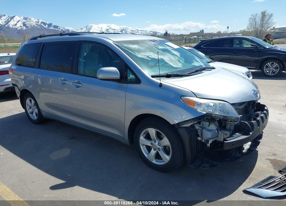 2012 TOYOTA SIENNA LE V6 8 PASSENGER VIN: 5TDKK3DC0CS184026