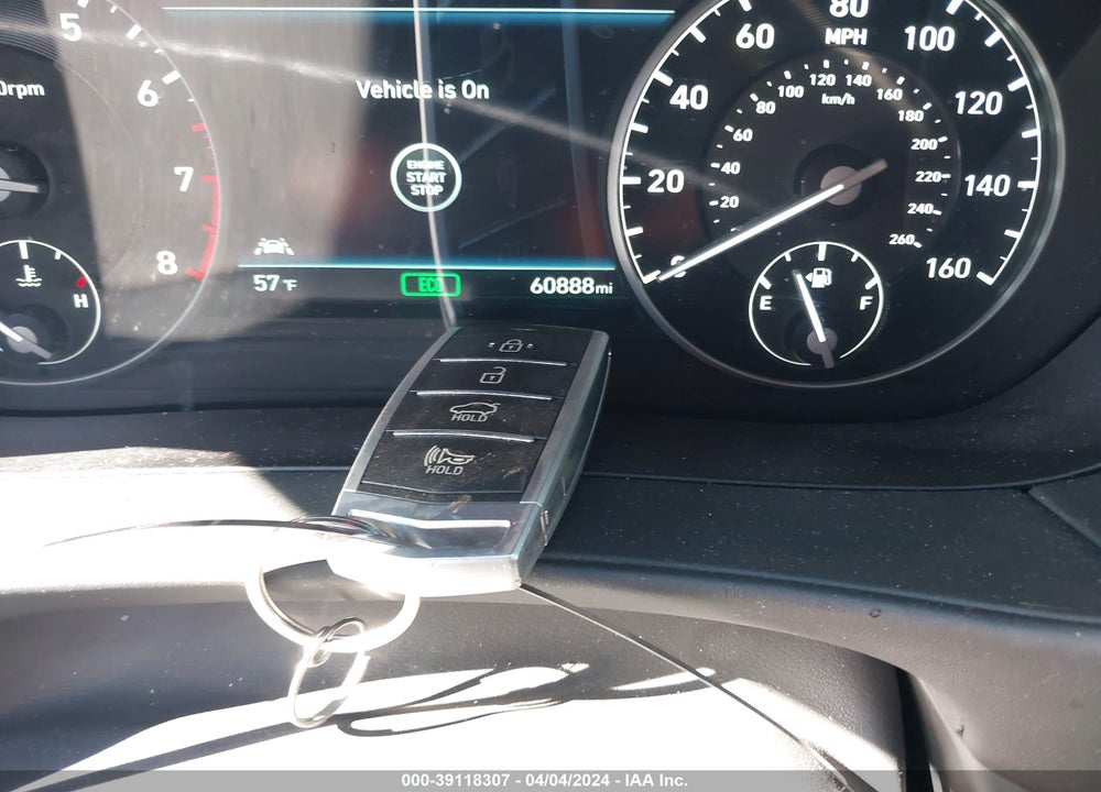 2018 GENESIS G90 3.3T PREMIUM VIN: KMHG34JA9JU040121