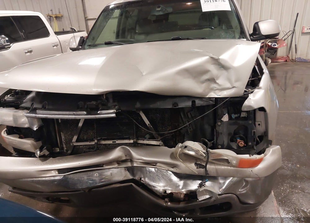 2006 CHEVROLET SUBURBAN 1500 LT VIN: 1GNFK16Z46J169108
