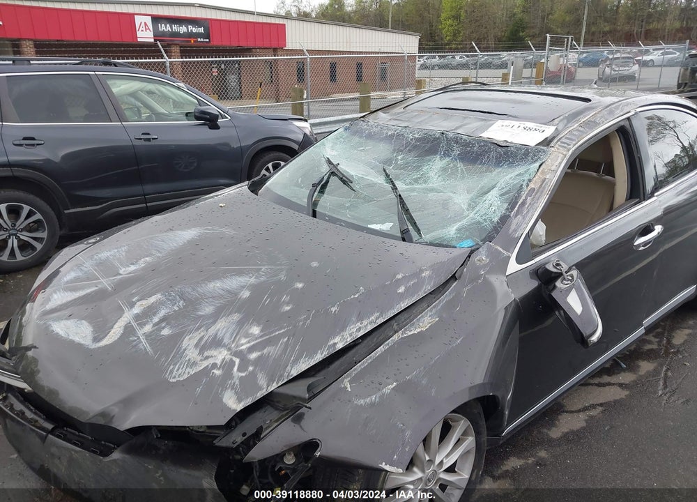 2011 LEXUS ES 350 VIN: JTHBK1EGXB2437573