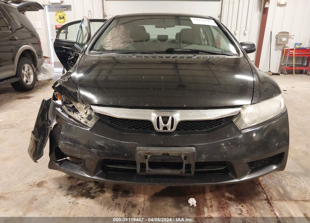 2010 HONDA CIVIC LX VIN: 2HGFA1F52AH320628