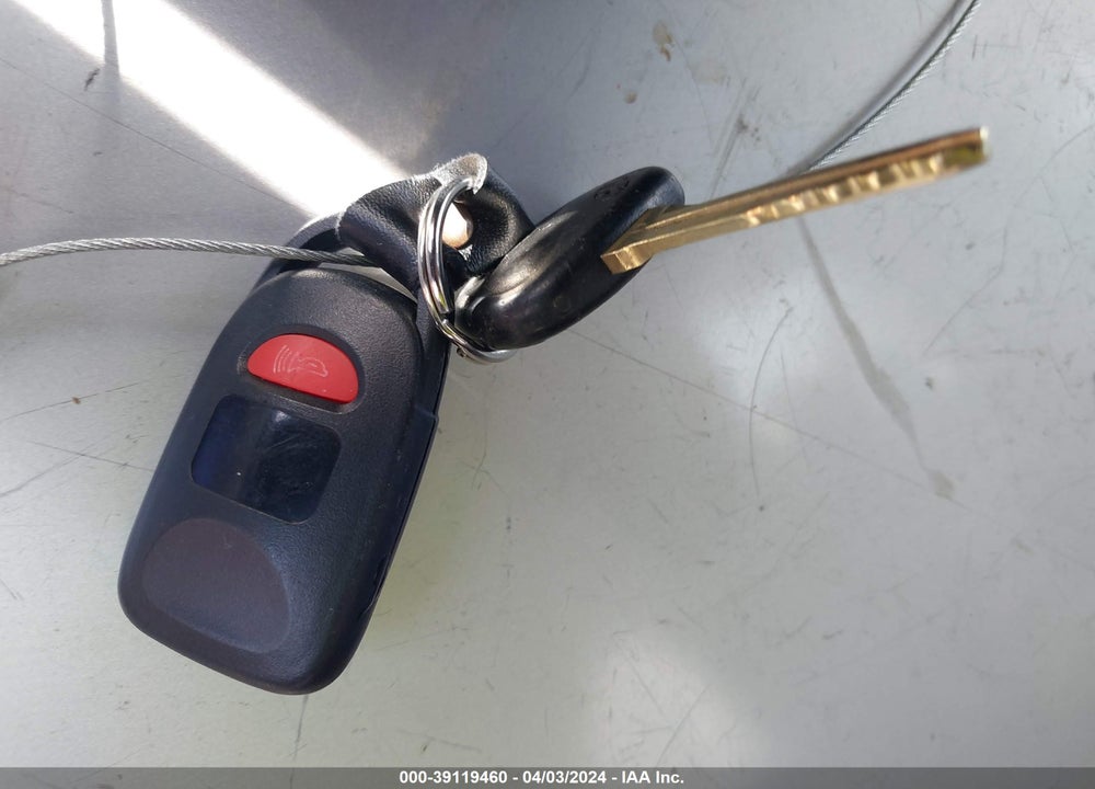2010 HYUNDAI ELANTRA GLS VIN: KMHDU4AD0AU050613