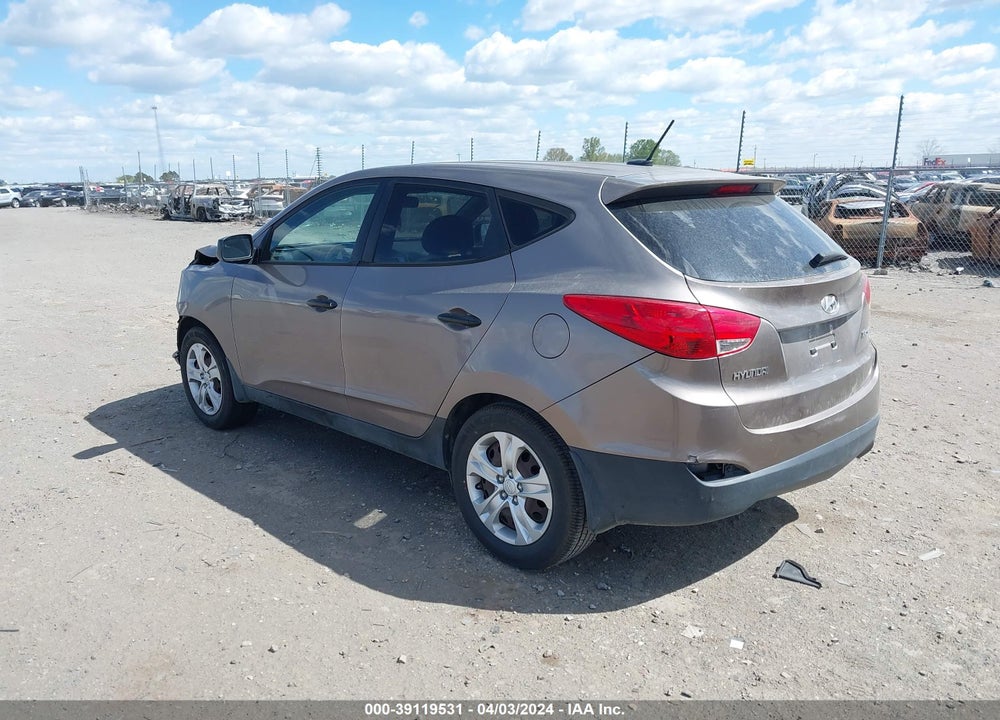 2013 HYUNDAI TUCSON GL VIN: KM8JT3AB4DU567710