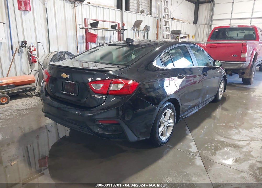 2018 CHEVROLET CRUZE LT AUTO VIN: 1G1BE5SM4J7177286
