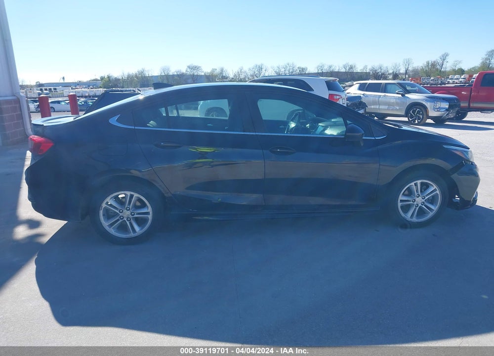 2018 CHEVROLET CRUZE LT AUTO VIN: 1G1BE5SM4J7177286